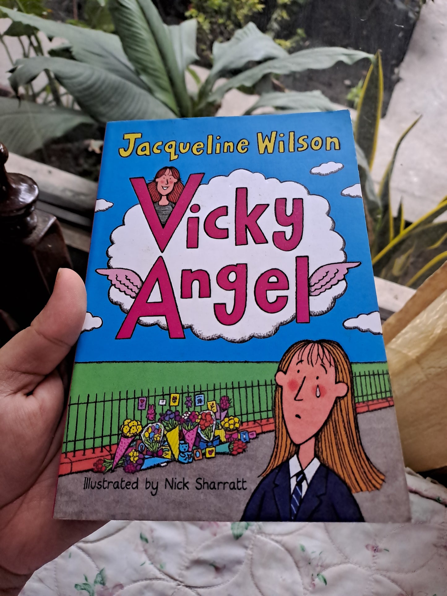 Vicky Angel by Jacqueline Wilson