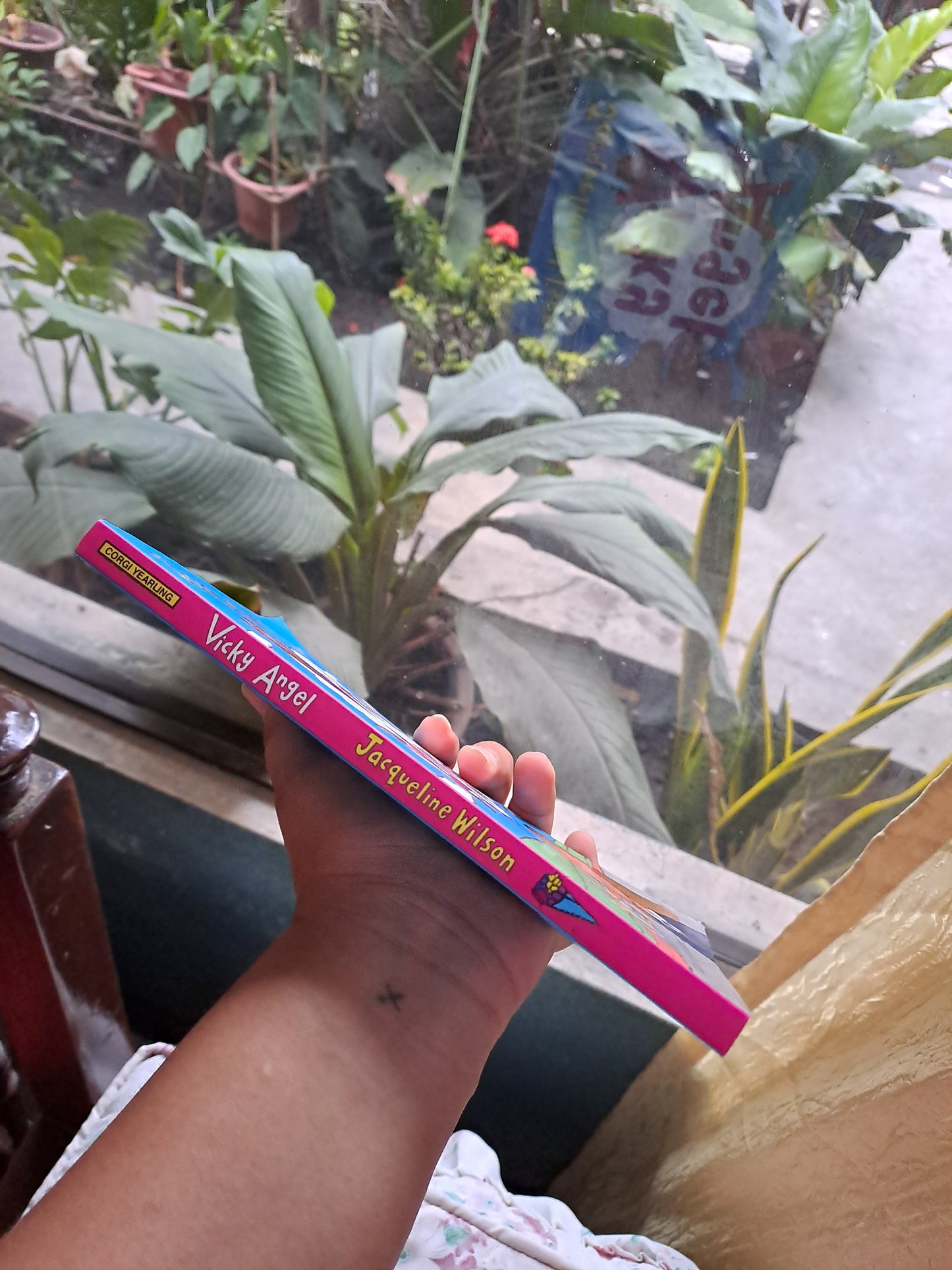 Vicky Angel by Jacqueline Wilson